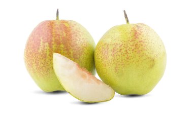 Beyaz arka planda Çin armudu izole edilmiş.