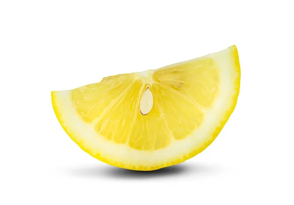 Rodaja de limón, camino de recorte, un aislado sobre un fondo blanco — Foto de Stock