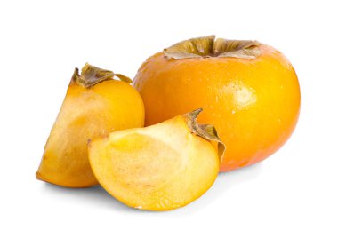 Hurma beyaz arkaplanda izole edilmiş bir arkaplan dilimler