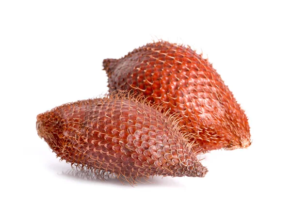 Salak frutta, Salacca zalacca un isolato sullo sfondo bianco — Foto Stock