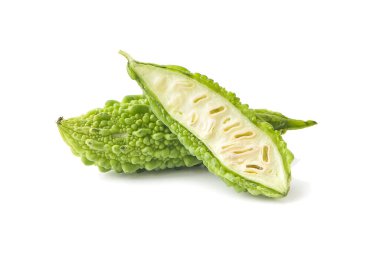 Acı kavun, acı kabak beyaz arka planda izole edilmiş