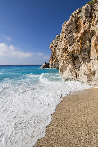 Orilla del mar en la costa del mar Jónico —  Fotos de Stock