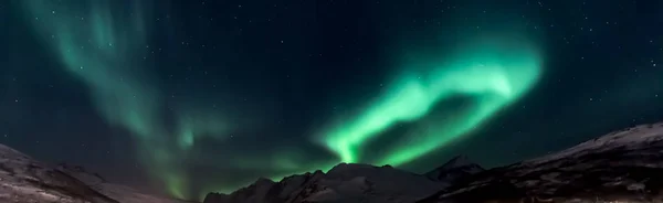 Aurora Borealis Северное Сияние Над Горами Калдхард Квалоя Северная Норвегия — стоковое фото