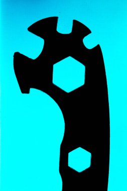 Arkadan vurgulanan anahtarı