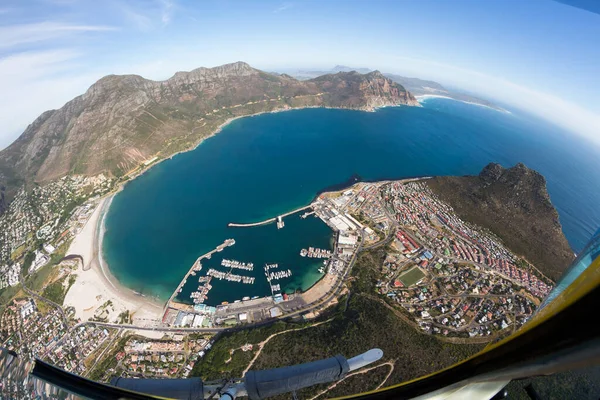 Cap kasabası deniz manzaralı helikopterle