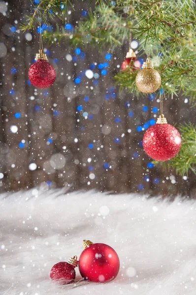 Decoración de Navidad con bolas — Foto de Stock