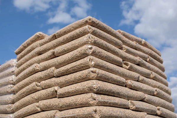 Biomasa de madera en bolsas —  Fotos de Stock