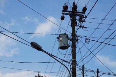 Sokak lambalı elektrik tesisatı