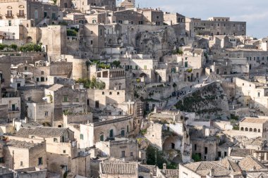 Gün batımında İtalya 'daki Matera şehrinin detaylı görüntüsü. Unesco Dünya Mirası Sitesi