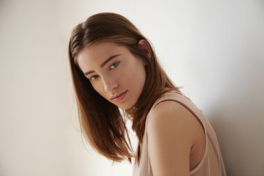  güzel bir kadın kılığında