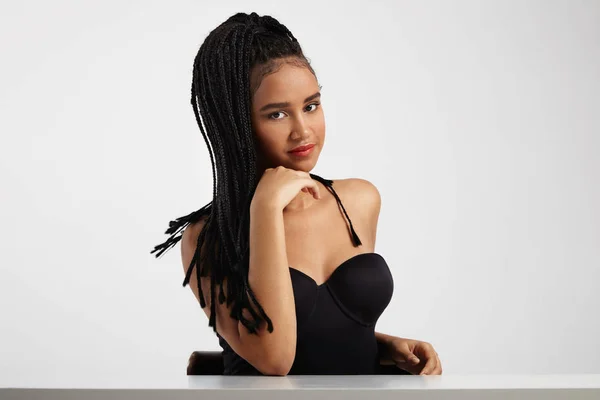 Black woman with braids — Stock Photo, Image