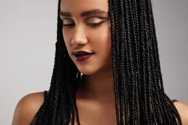 Black woman with braids — Stock Photo, Image