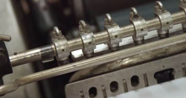 Close-up van industriële printer — Stockvideo