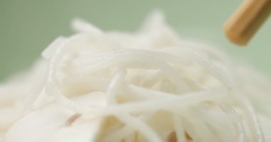 closeup mantarlı makarna