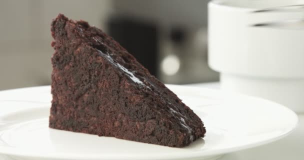 Çatal kek closeup börek bir dilim kesti — Stok video