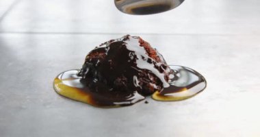 çikolata çöl dökme farklı çikolata doku ile closeup