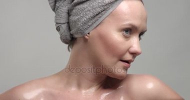 kadın yüzü ıslak deri ve damla