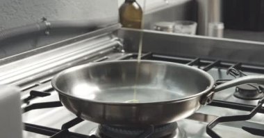 Pırasa ve parmesan risotto video pişirme