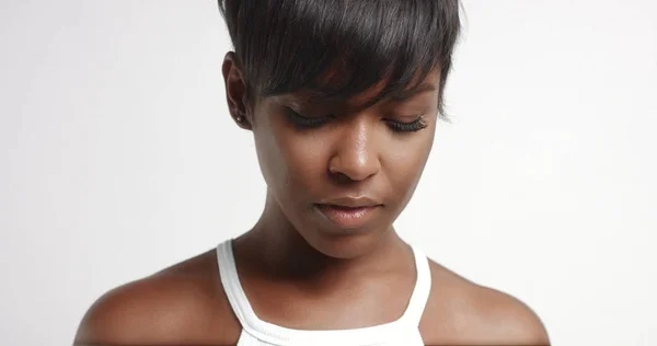 Gorgeous black young woman dancing and posing video — Stock Photo, Image