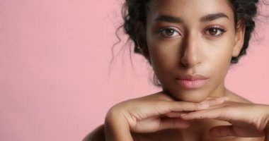 Mükemmel cilt video ile güzel Fas kız