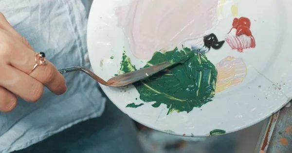 Art studio with a process of painting — Stock Photo, Image