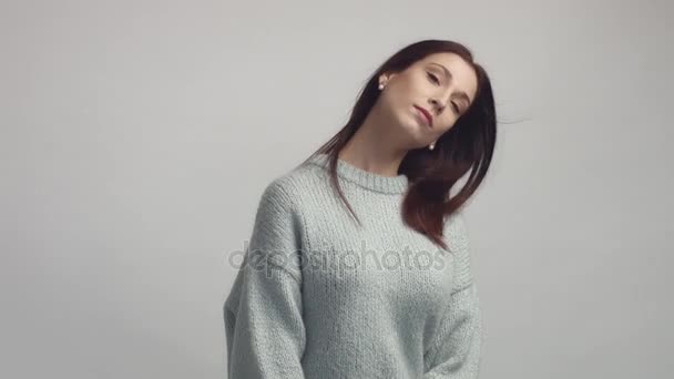 Slowmotion from 60fps of spanish woman with blowing flying in air hair — Stock Video