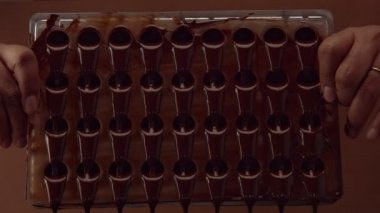 candys oluşturma sürecinde çikolata cand kalıp formu