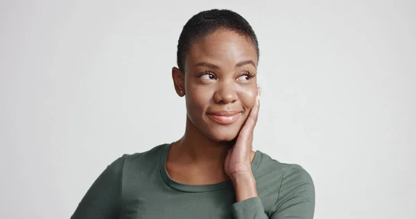 Black woman with a short haircut in studio shoot — Stock Photo, Image