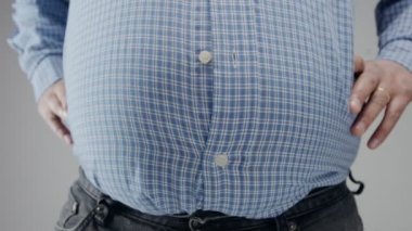 Loose Ağırlık kavramı. Kilo vermek adam kilolu