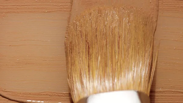 liquid foundation texture smudge with brush