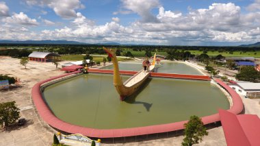 Tapınağın adını: Watsalongrua