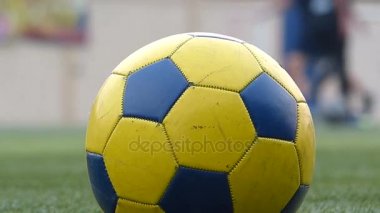 Futbol eğitim alanı gençlik için Tayland atmosferini