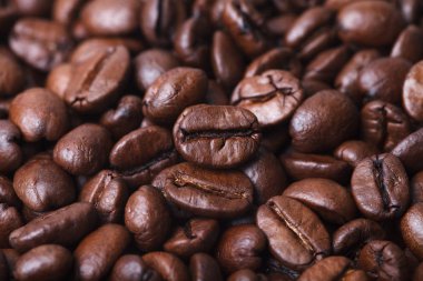 Kavrulmuş kahve çekirdekleri. Kapat..