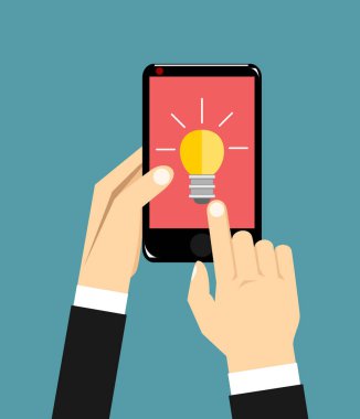 Ekranda ampul ile Smartphone holding eller. Düz stil tasarım