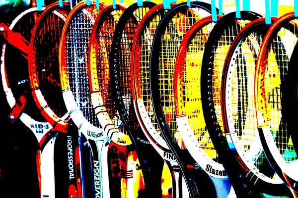 Levensecht Beeld Van Oude Tennisrackets Een Vintage Markt — Stockfoto