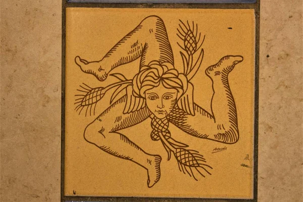 Γυναικείο Κεφάλι Τρία Διπλωμένα Πόδια Είπε Trinacria Σύμβολο Της Σικελίας — Φωτογραφία Αρχείου