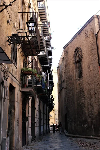 Image Évocatrice Une Ancienne Rue Dans Centre Historique Palerme Italie — Photo