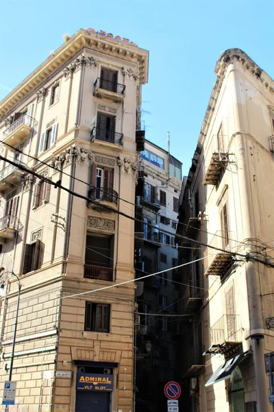 Evocadora Imagen Edificios Antiguos Centro Histórico Palermo Italia — Foto de Stock