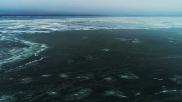 Spring Ice Drift on the River on a Cloudy Day - Drone Collection — Stockvideo