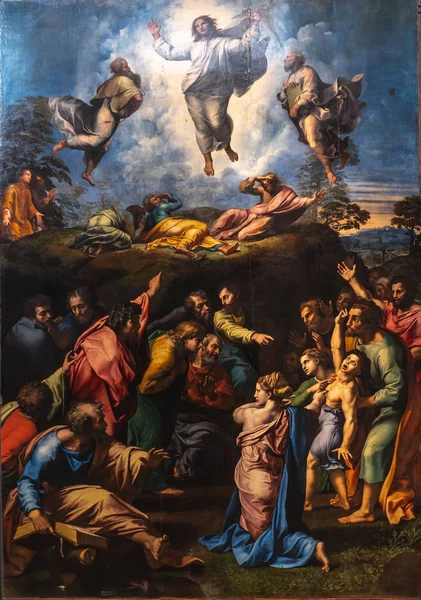 La Transfiguración - la última pintura del maestro italiano del Alto Renacimiento Rafael en el Museo Vaticano —  Fotos de Stock