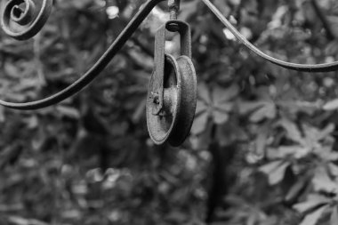 Antika işlenmiş tekerlek