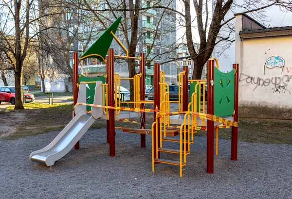 Остановите Ленту Детской Площадке Коронавируса — стоковое фото