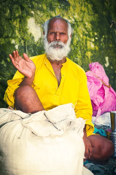 Porträtt av indisk pilgrim — Stockfoto