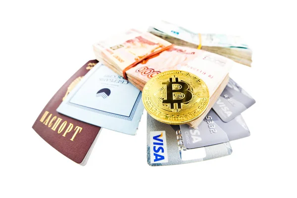Bitcoin madeni para, vize plastik kart ve Sberbank banka kitabı