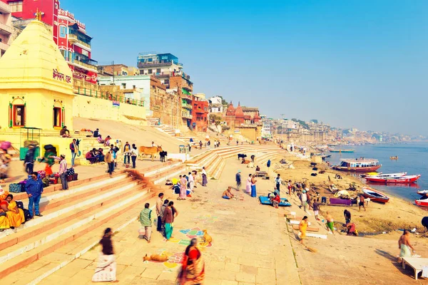Varanasi Uttar Pradesh India 2019 Január Helyiek Gangesz Folyó Torkolatainál — Stock Fotó