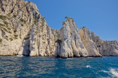 Marsilya yakınlarındaki ünlü Calanques Ulusal Parkı.