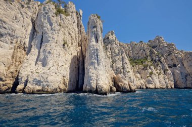 Marsilya yakınlarındaki ünlü Calanques Ulusal Parkı.