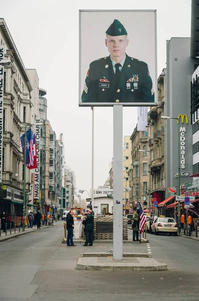 Checkpoint Charlie, Berlin, Tyskland — Stockfoto