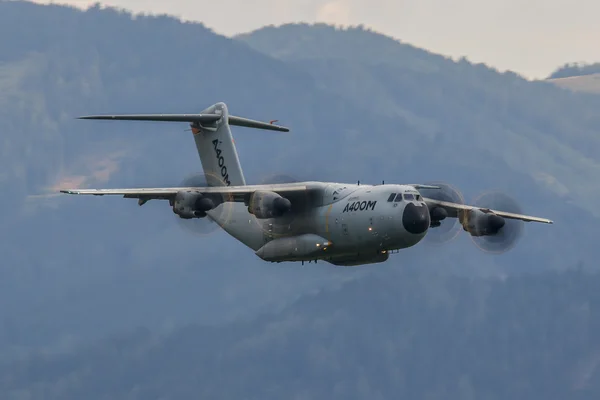 Airbus A400M em potência aérea na Áustria — Fotografia de Stock