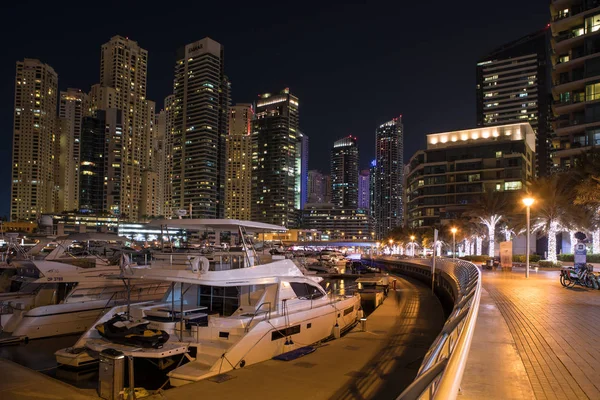 Dubai Marina nocą — Zdjęcie stockowe